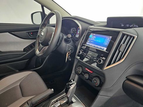 Used 2019 Subaru Crosstrek 2.0i Premium w/ Eyesight System image 11