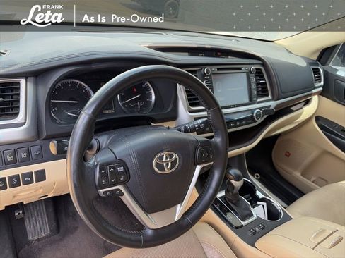 Used 2015 Toyota Highlander Limited Platinum image 9