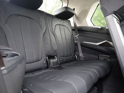 Used 2019 BMW X7 xDrive40i w/ Premium Package AWD/4WD image 20