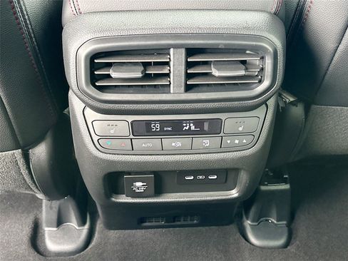 Certified 2025 Honda Passport Black Edition image 31