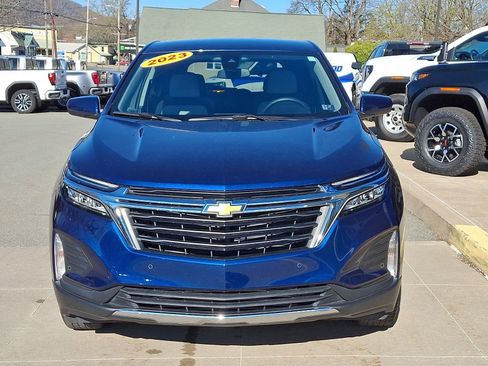 Used 2023 Chevrolet Equinox LT image 2