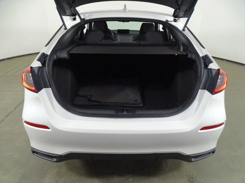 Used 2025 Honda Civic Sport image 11