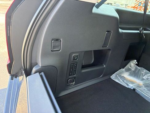 New 2027 Ford Expedition Max Active RWD image 12