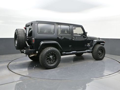 Used 2013 Jeep Wrangler Unlimited Sahara w/ Connectivity Group image 5