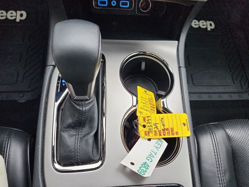 Used 2019 Jeep Grand Cherokee High Altitude AWD/4WD image 21