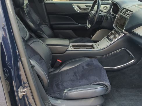 Used 2017 Lincoln Continental Black Label w/ Climate Package AWD/4WD image 21