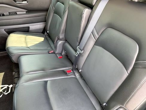 Used 2023 Nissan Pathfinder SL w/ Lighting Package (N92) FWD image 25