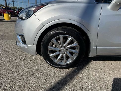 Used 2019 Buick Envision Essence FWD image 29