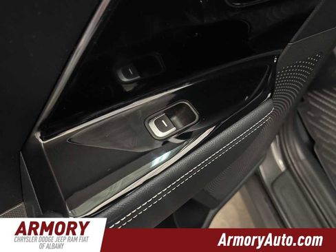 Used 2022 Kia Niro EX w/ Cold Weather Package image 26