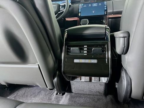 New 2026 Land Rover Range Rover Sport SE image 24