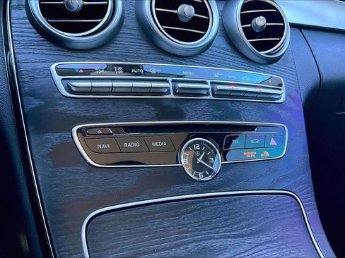Used 2016 Mercedes-Benz C 300 Sedan image 32