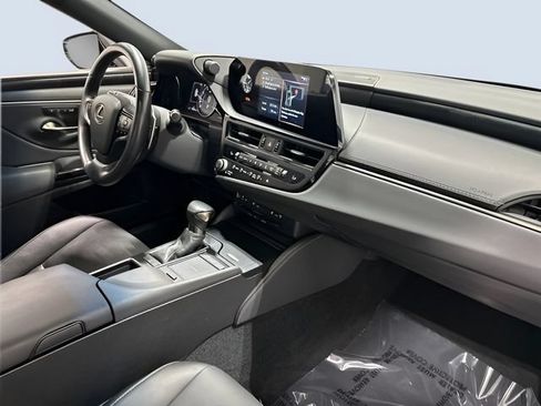 Used 2022 Lexus ES 350 w/ Premium Package FWD image 11
