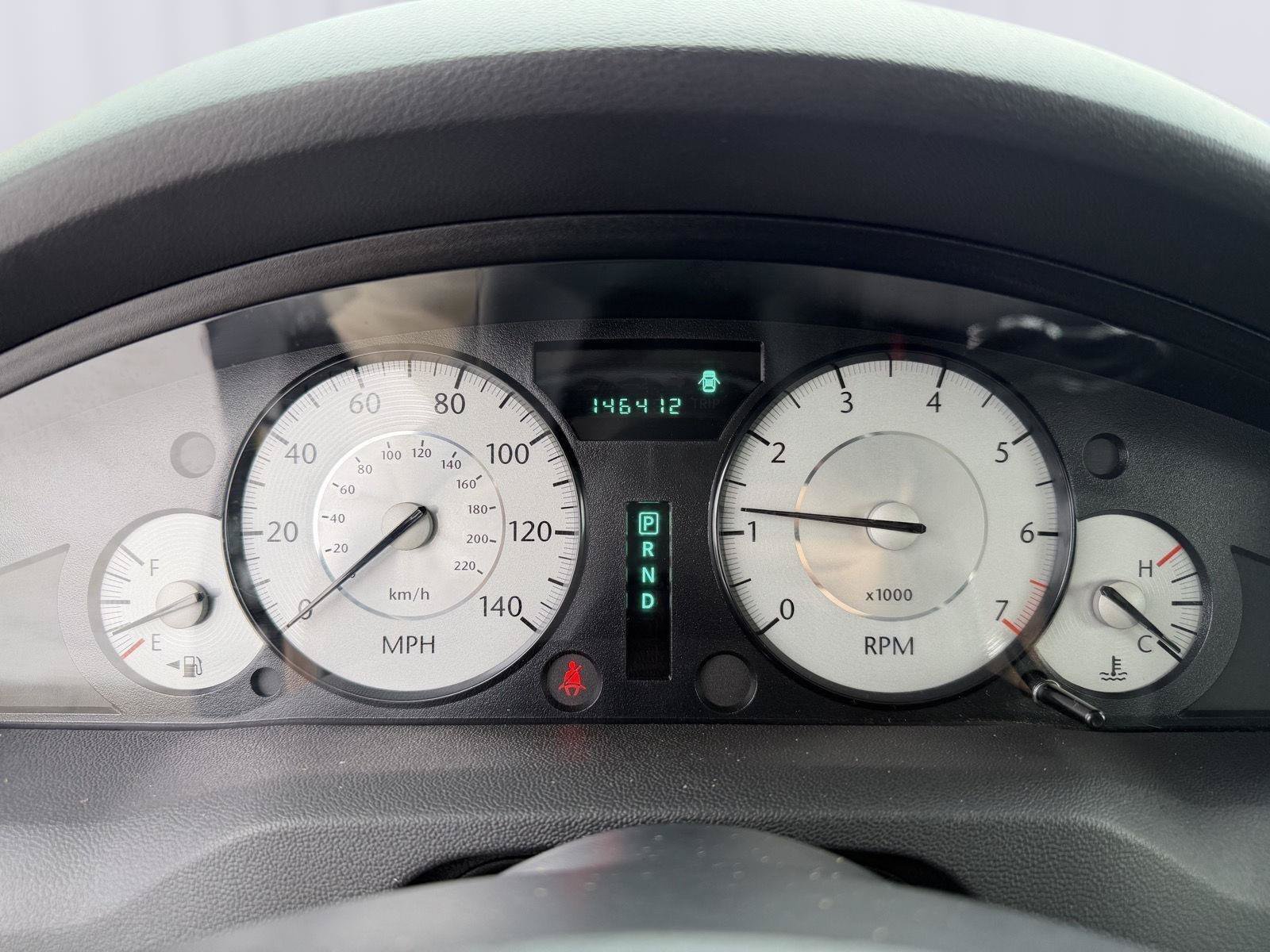 Used 2010 Chrysler 300 Touring AWD/4WD image 11