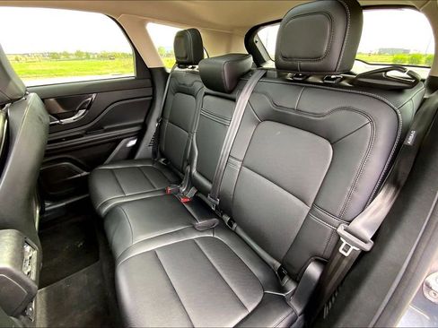 Used 2024 Lincoln Corsair AWD w/ Equipment Group 101A image 25