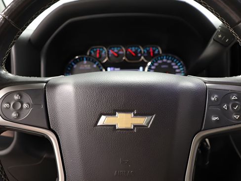 Used 2017 Chevrolet Silverado 1500 LT w/ LPO, Black Pack AWD/4WD image 11