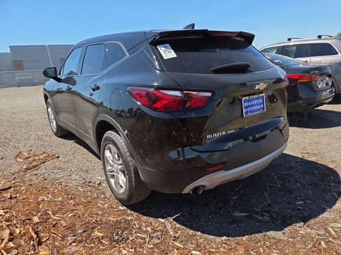 Used 2021 Chevrolet Blazer LT AWD/4WD image 3