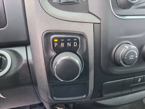 Used 2018 RAM 1500 Express RWD image 26
