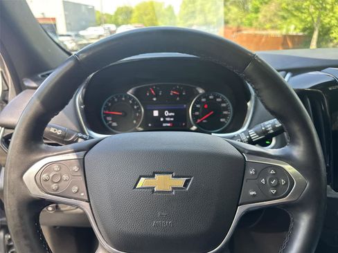 Used 2023 Chevrolet Traverse LT w/ LT Premium Package AWD/4WD image 19