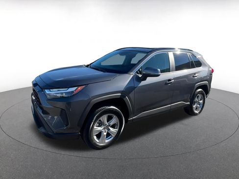 Used 2025 Toyota RAV4 XLE image 8