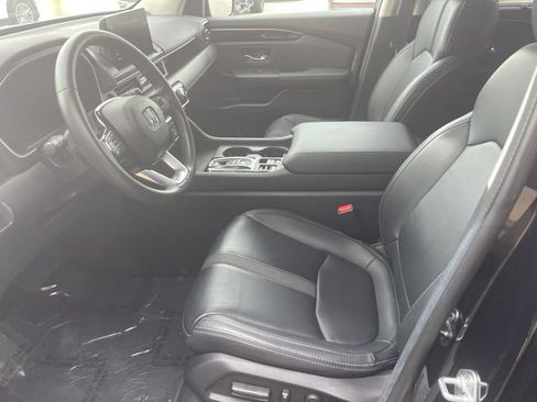 Used 2025 Honda Pilot EX-L image 13