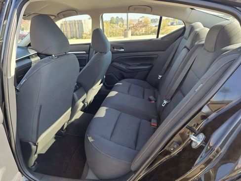 Used 2022 Nissan Altima 2.5 SV image 16