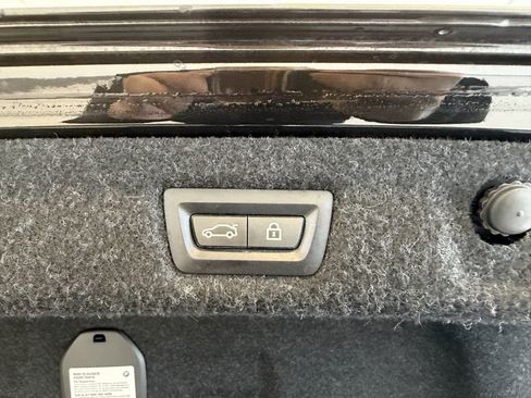 Used 2022 BMW M5 w/ Executive Package image 49