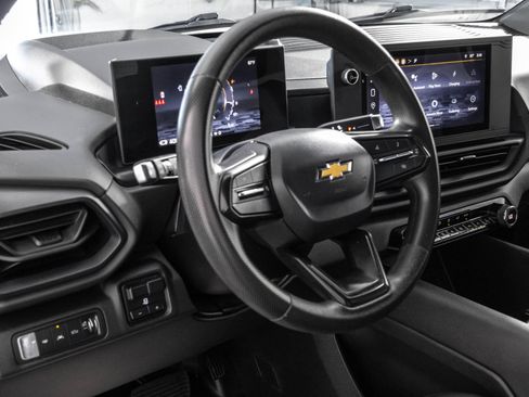 Used 2024 Chevrolet Silverado EV W/T AWD/4WD image 31
