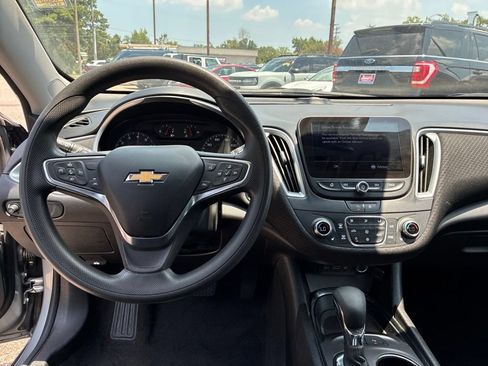 Used 2024 Chevrolet Malibu LT FWD image 25