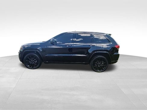 Certified 2020 Jeep Grand Cherokee Altitude AWD/4WD image 17