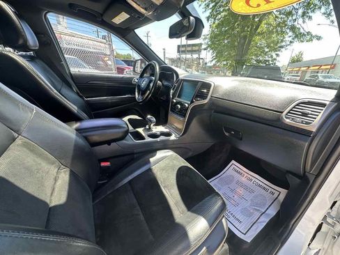 Used 2015 Jeep Grand Cherokee Altitude AWD/4WD image 28