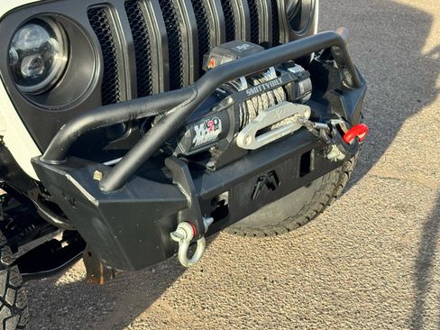 Used 2018 Jeep Wrangler Unlimited Rubicon image 12