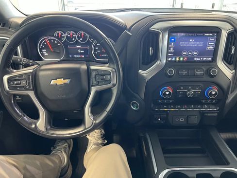 Used 2021 Chevrolet Silverado 1500 LTZ AWD/4WD image 38