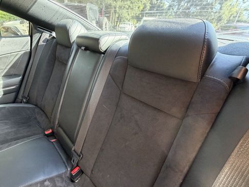 Used 2015 Dodge Charger R/T RWD image 33