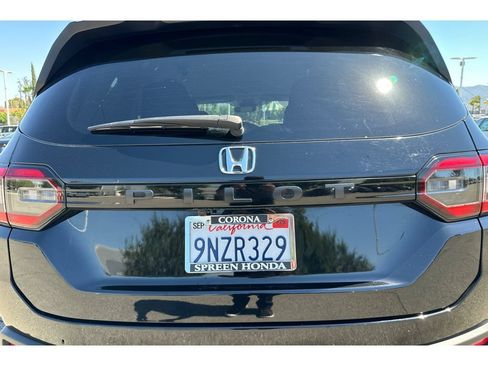 Used 2025 Honda Pilot EX-L image 52