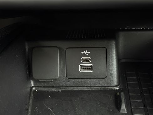 Certified 2025 Ford Bronco Sport Outer Banks w/ Outer Banks Tech Package+ AWD/4WD image 17