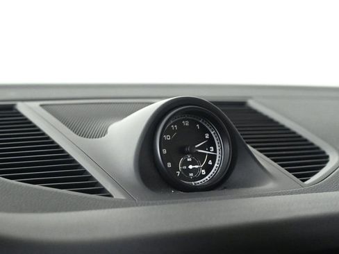 Certified 2023 Porsche Macan S image 21