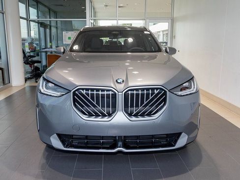 Used 2026 BMW X3 xDrive30 w/ Convenience Package image 2