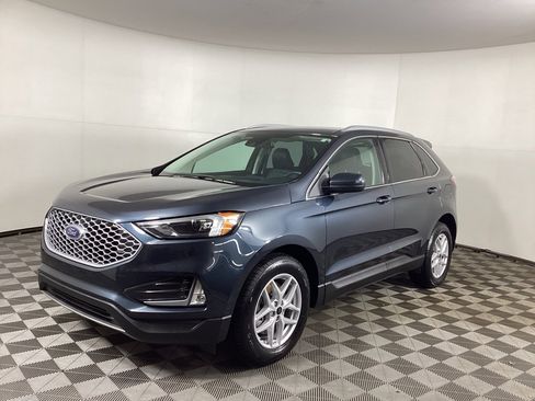 Used 2024 Ford Edge SEL w/ Convenience Package image 5