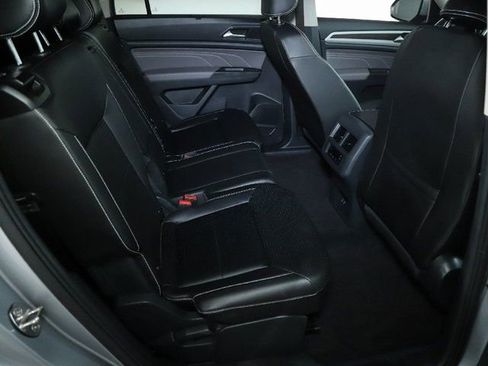 Used 2023 Volkswagen Atlas SE w/ Panoramic Sunroof Package AWD/4WD image 32