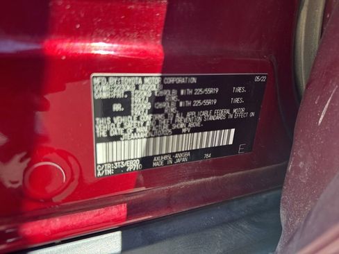 Used 2022 Toyota Venza XLE AWD/4WD image 17