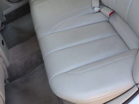 Used 2001 Toyota Avalon XLS FWD image 51