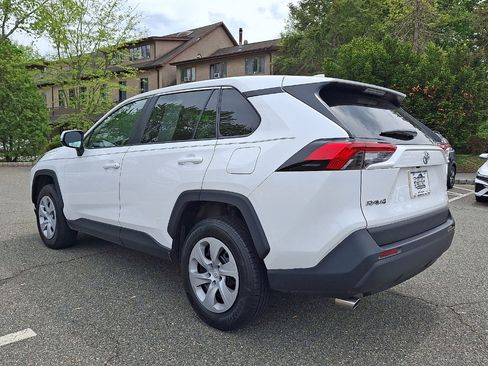 Used 2024 Toyota RAV4 LE AWD/4WD image 21