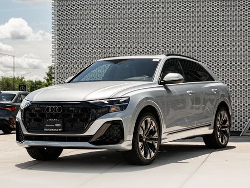 Certified 2025 Audi Q8 Premium Plus w/ Premium Plus Package AWD/4WD image 7