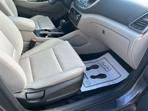 Used 2017 Hyundai Tucson Sport w/ Cargo Package image 12