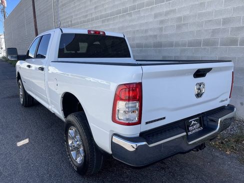Used 2023 RAM 2500 Big Horn w/ Cold Weather Group AWD/4WD image 5