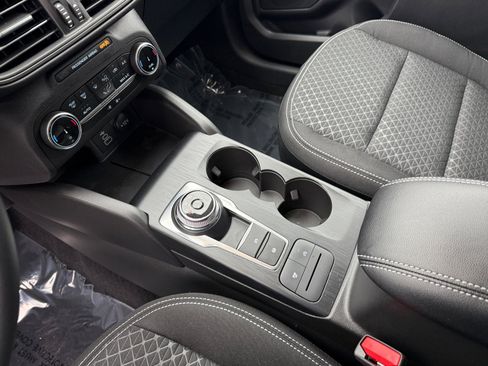 Certified 2025 Ford Escape Active image 13