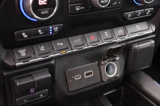 Used 2022 Chevrolet Silverado 3500 High Country w/ Z71 Off-Road Package AWD/4WD image 21