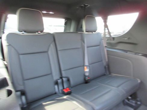 Certified 2025 GMC Yukon XL Elevation w/ Technology Package AWD/4WD image 27