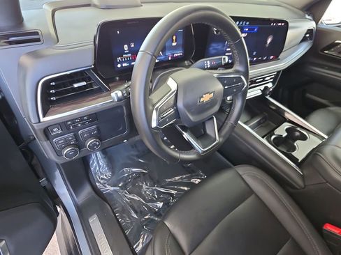 Used 2025 Chevrolet Tahoe LT AWD/4WD image 10
