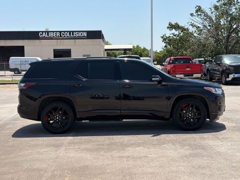 Certified 2020 Chevrolet Traverse Premier w/ Redline Edition FWD image 8